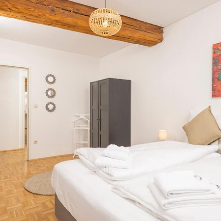 Zum Grazer Uhrturm Apartment ภายนอก รูปภาพ