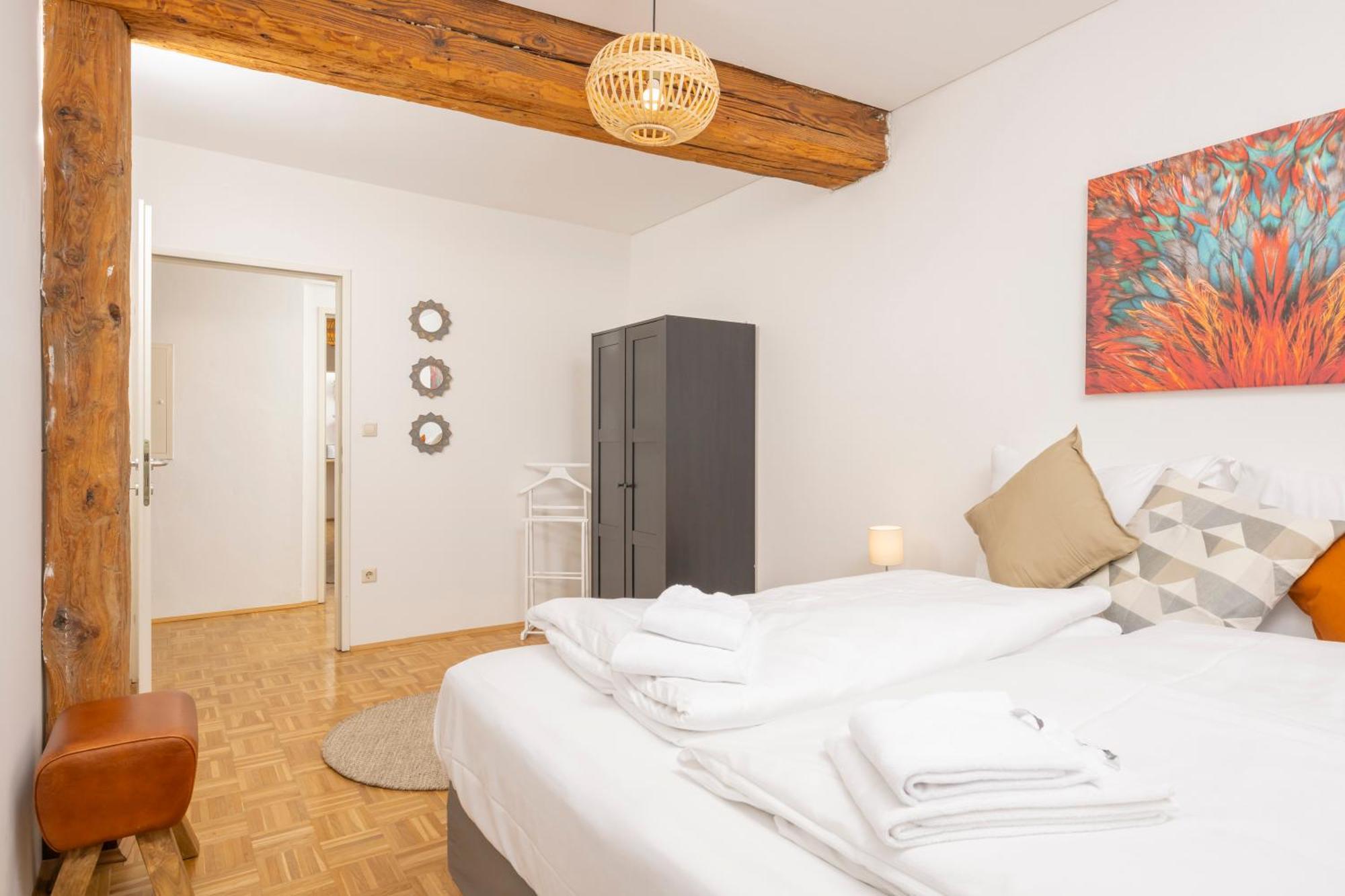 Zum Grazer Uhrturm Apartment ภายนอก รูปภาพ