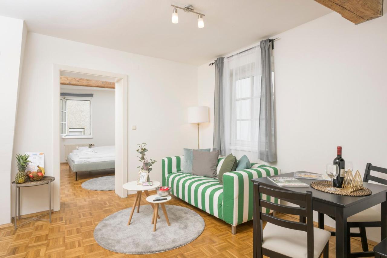 Zum Grazer Uhrturm Apartment ภายนอก รูปภาพ
