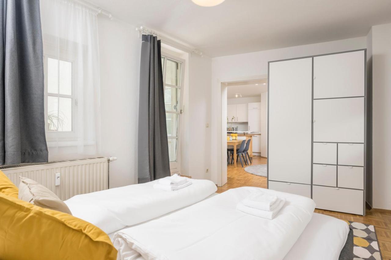 Zum Grazer Uhrturm Apartment ภายนอก รูปภาพ