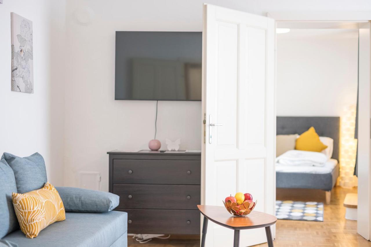 Zum Grazer Uhrturm Apartment ภายนอก รูปภาพ