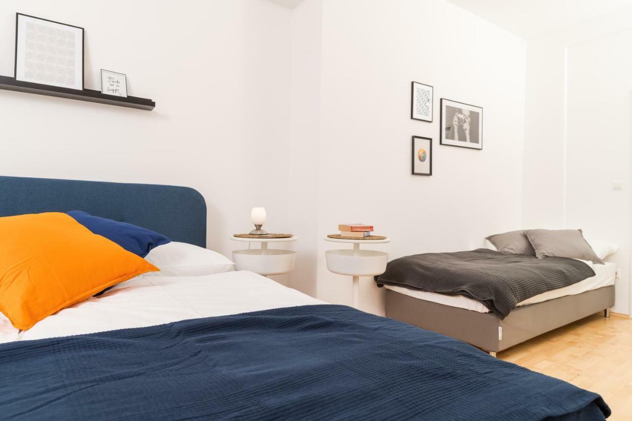 Zum Grazer Uhrturm Apartment ภายนอก รูปภาพ