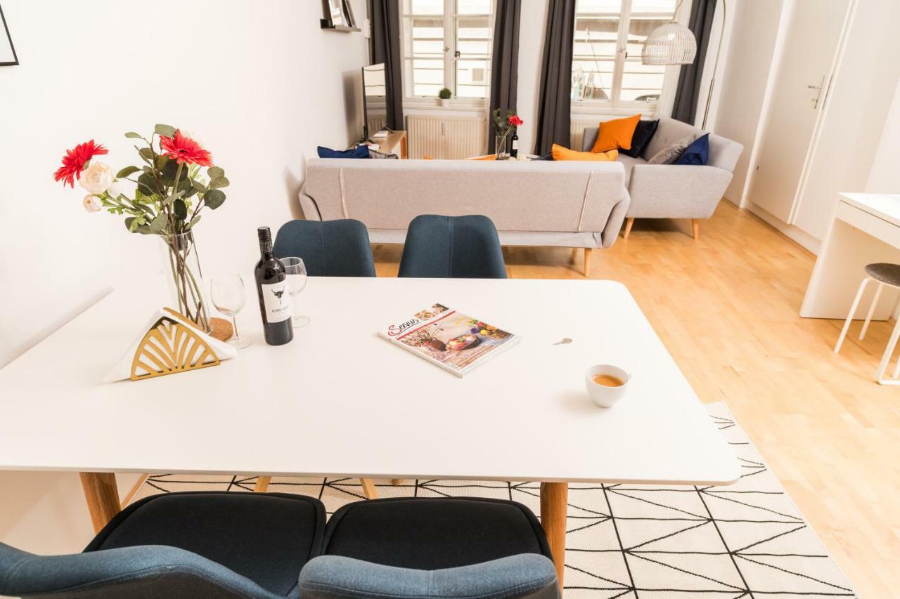 Zum Grazer Uhrturm Apartment ภายนอก รูปภาพ