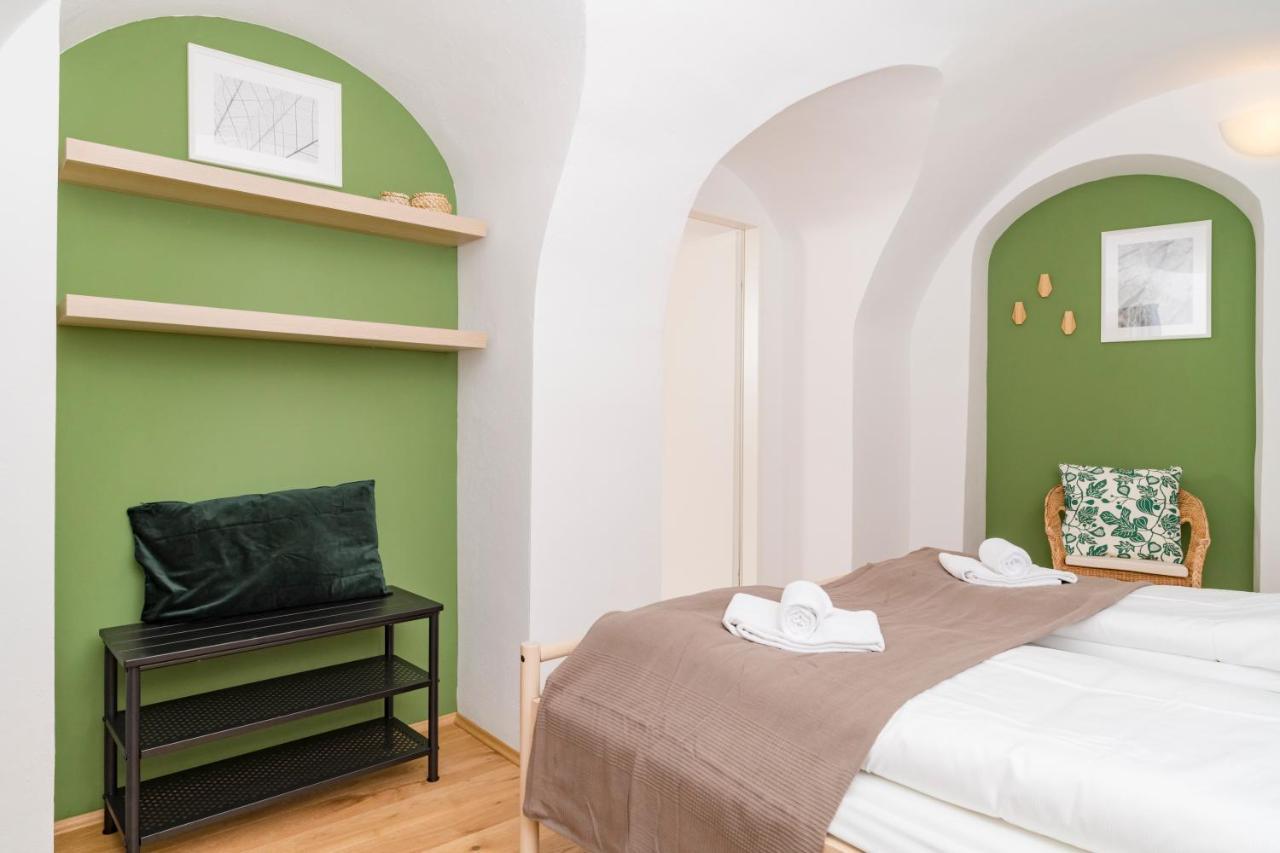 Zum Grazer Uhrturm Apartment ภายนอก รูปภาพ