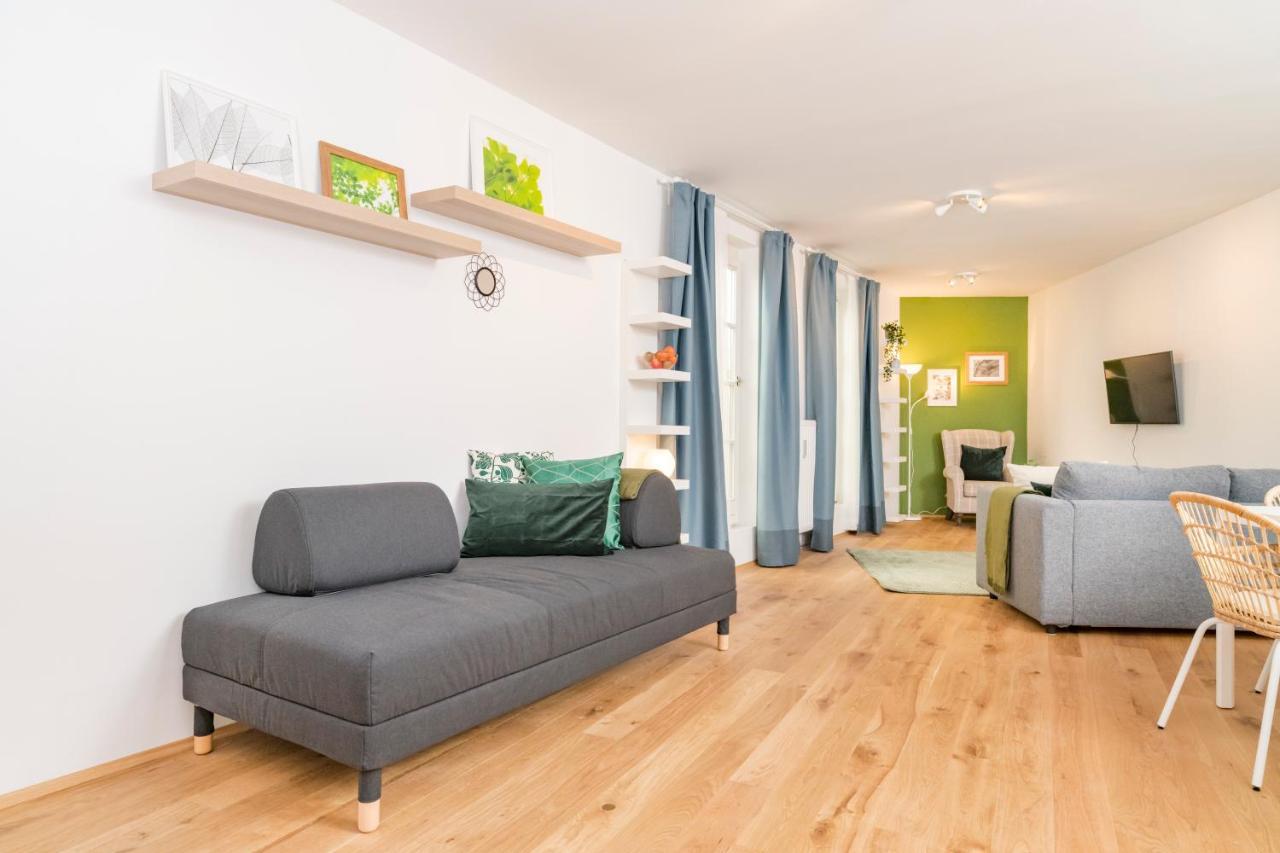 Zum Grazer Uhrturm Apartment ภายนอก รูปภาพ